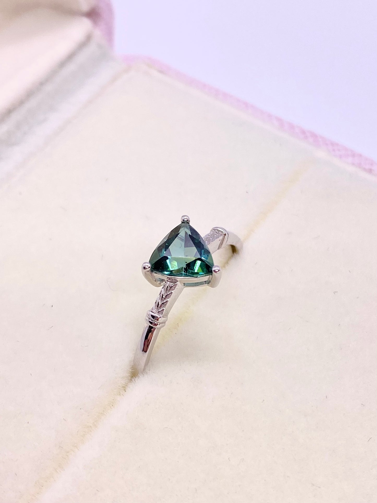 High Quality Triangles Tourmaline with 18kt White Gold Ring